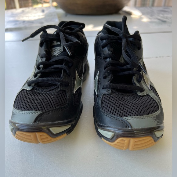 Mizuno Wave Bolt 5 women’s size 7.5 - Picture 2 of 9